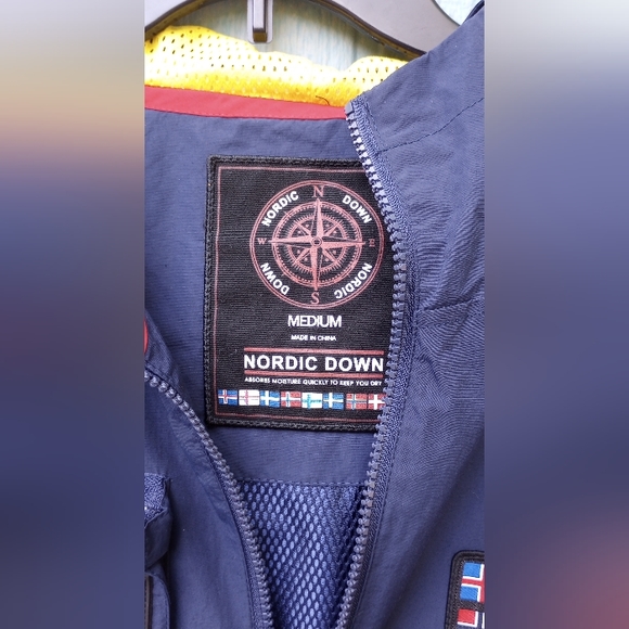 Nordic Down Ski/snow jacket size medium - Picture 4 of 11